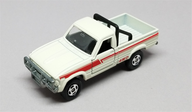 Illustration for article titled Radcast 2018: Tomica Toyota Hilux 4WD